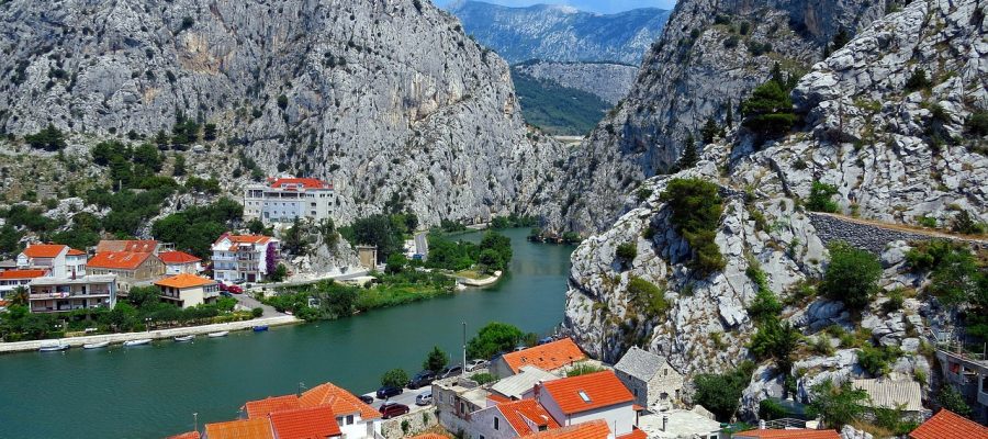 Private Transfer from Zadar Airport to Omiš